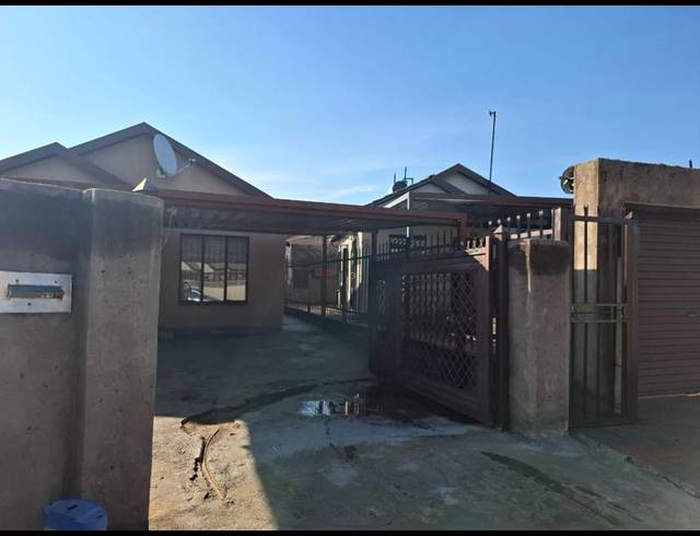 2 BEDROOM HOUSE FOR SALE IN SOSHANGUVE VV